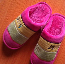 專業廠家直銷棉拖鞋，一站式日用百貨供應